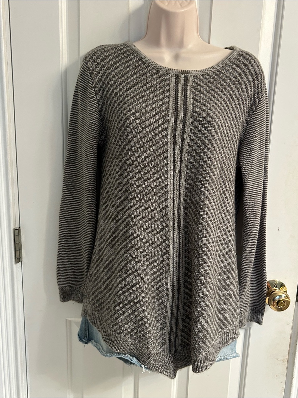 Apt. 9 Heathered Gray Scoop Neck Knit Sweater